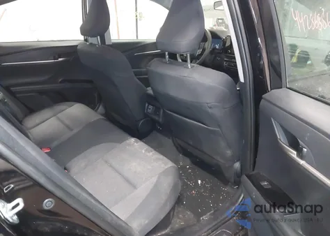 2025 Toyota Camry Le z USA, uszkodzony, nr VIN 4T1DAACK7SU537778